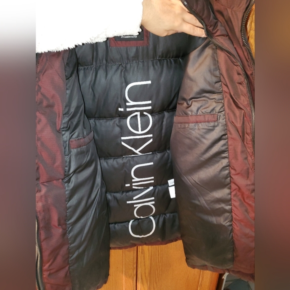 Calvin Klein Merlot Classic Puffer Coat - Picture 11 of 16